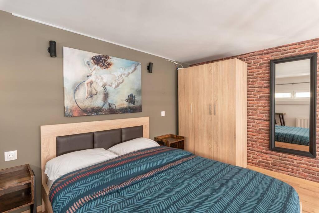 Industrial Loft Near Seaside W 200Mbps Apartment Thessaloníki Ngoại thất bức ảnh